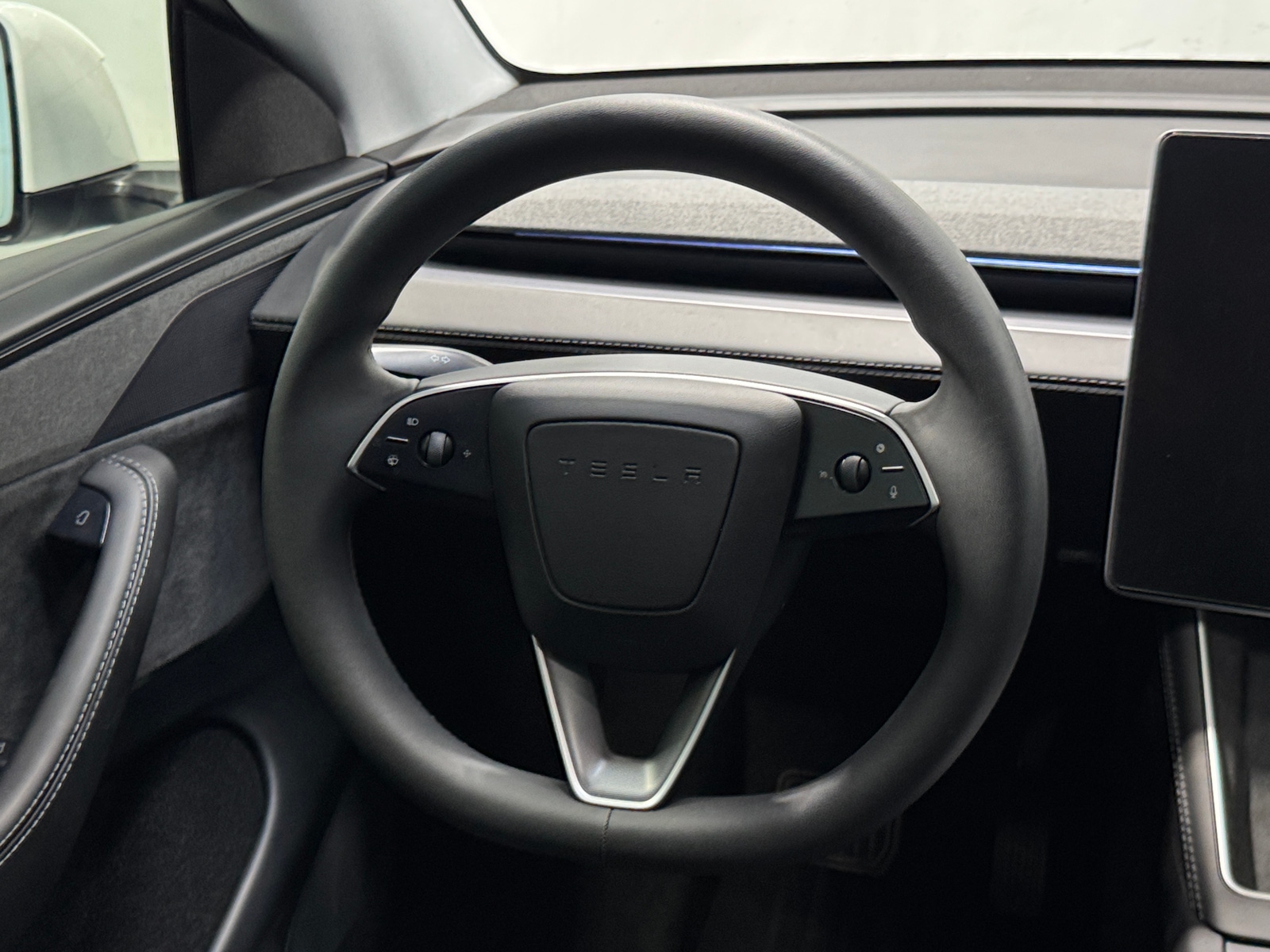 Thumbnail: 2026 Tesla Model Y - 4