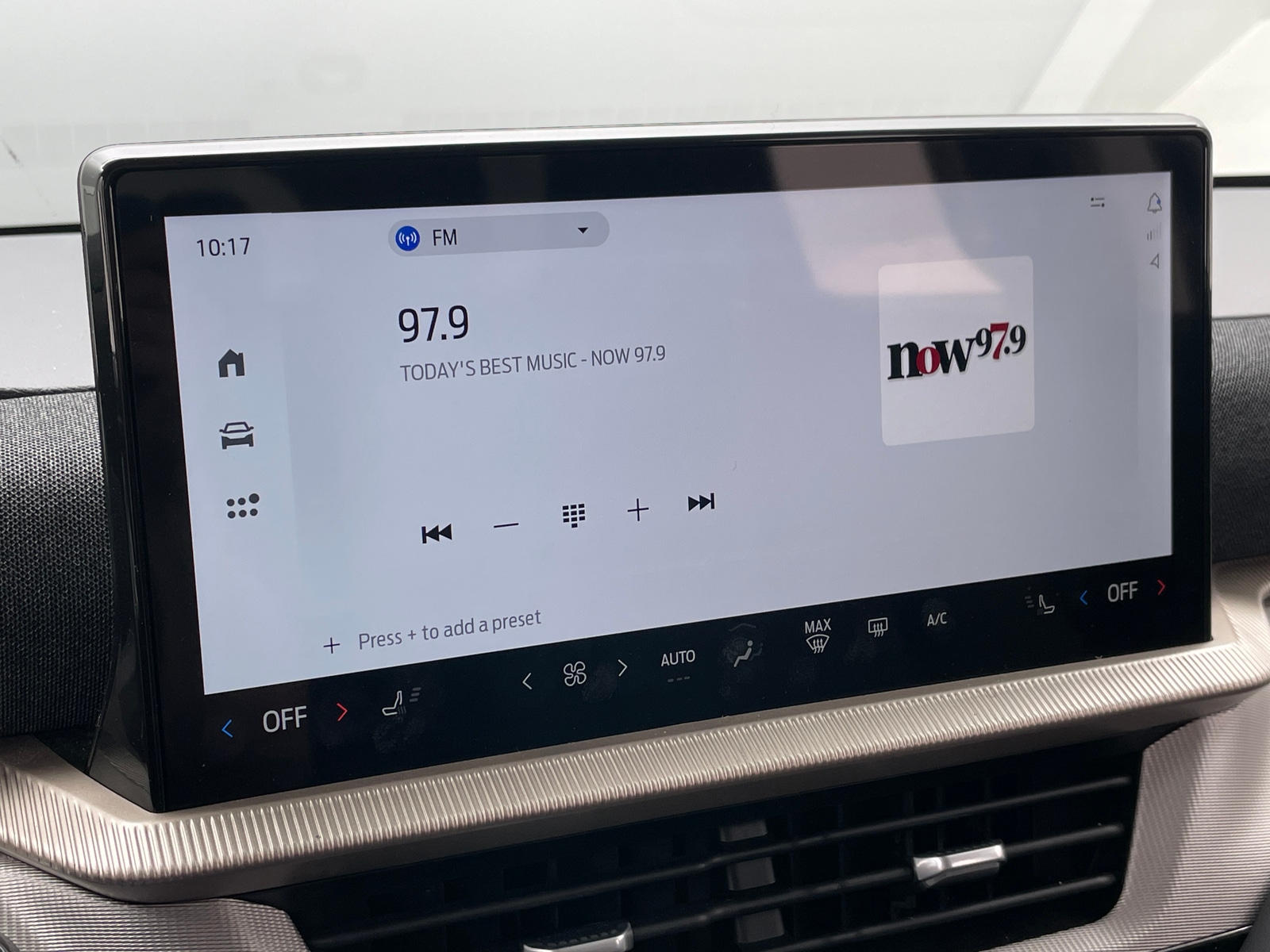 Thumbnail: 2025 Ford Explorer - 4