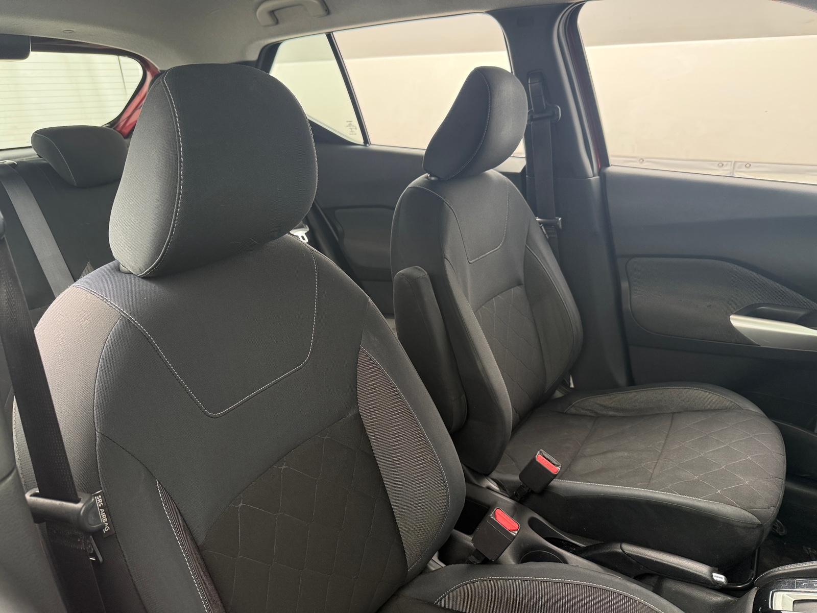 Thumbnail: 2019 Nissan Kicks - 2