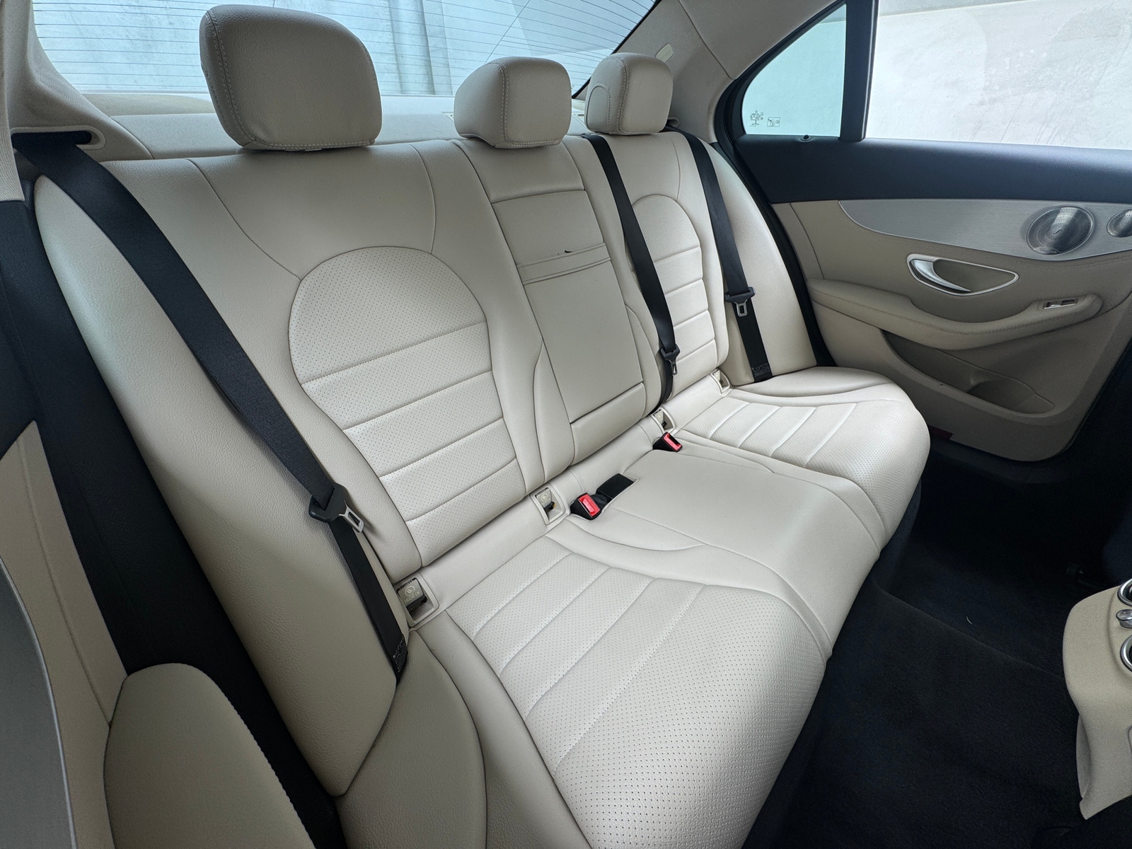 Thumbnail: 2015 Mercedes-Benz C-Class - 5