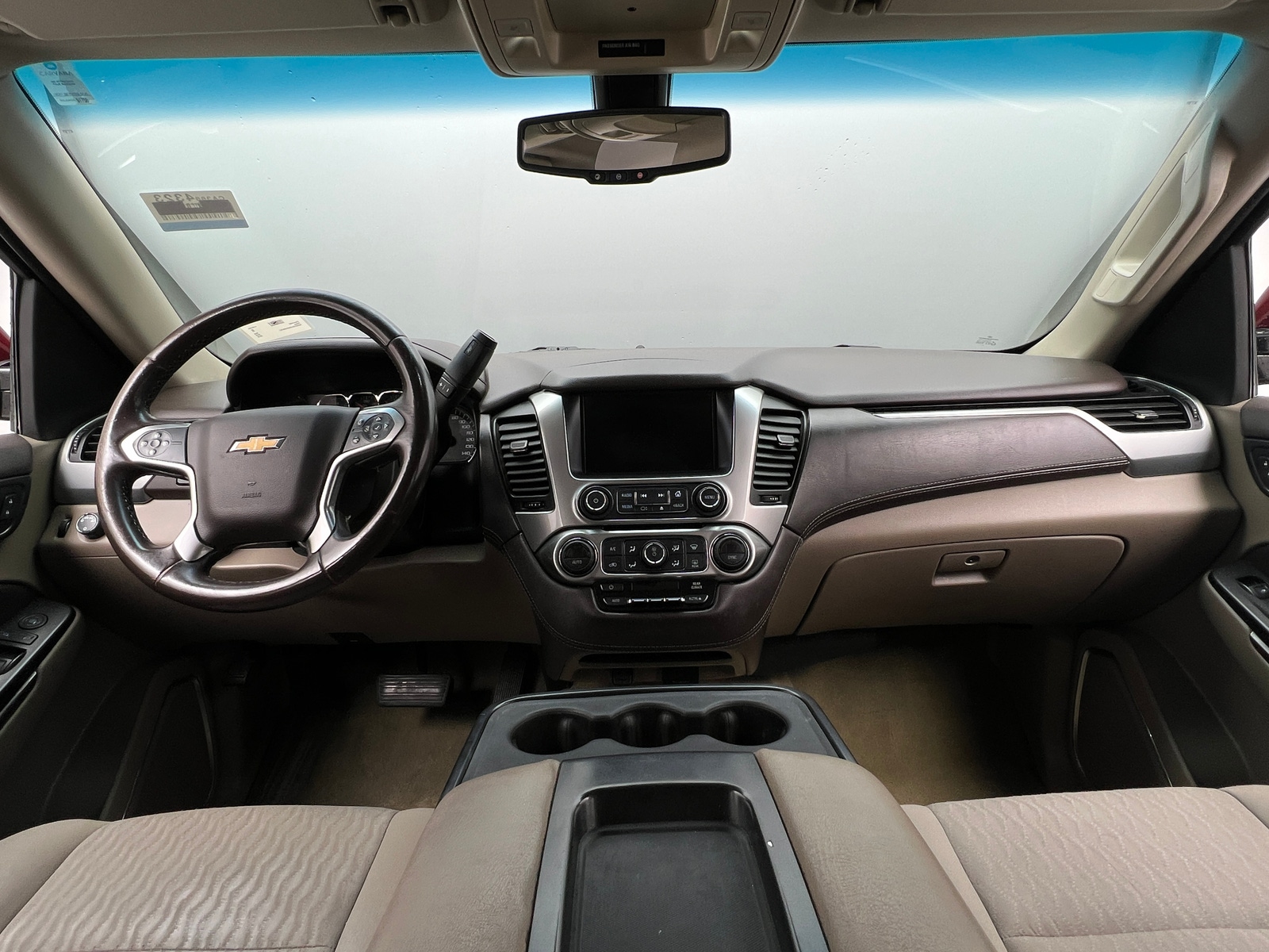 Thumbnail: 2016 Chevrolet Tahoe - 3