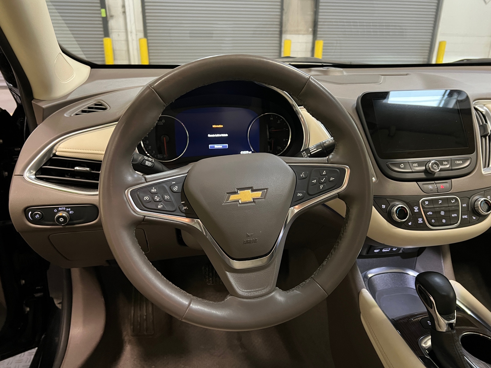 Thumbnail: 2024 Chevrolet Malibu - 4