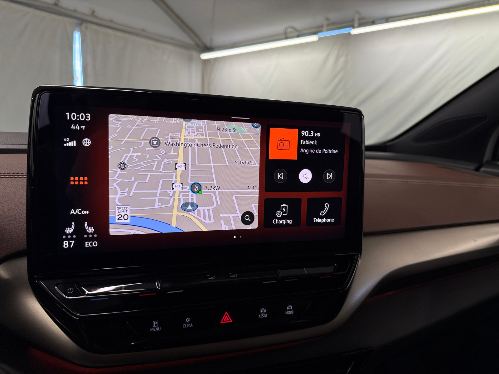 Thumbnail: 2023 Volkswagen ID.4 - 4