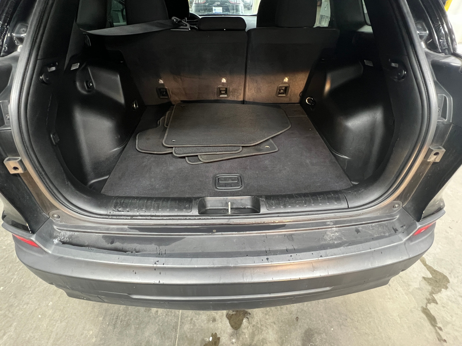 Thumbnail: 2020 Jeep Cherokee - 7