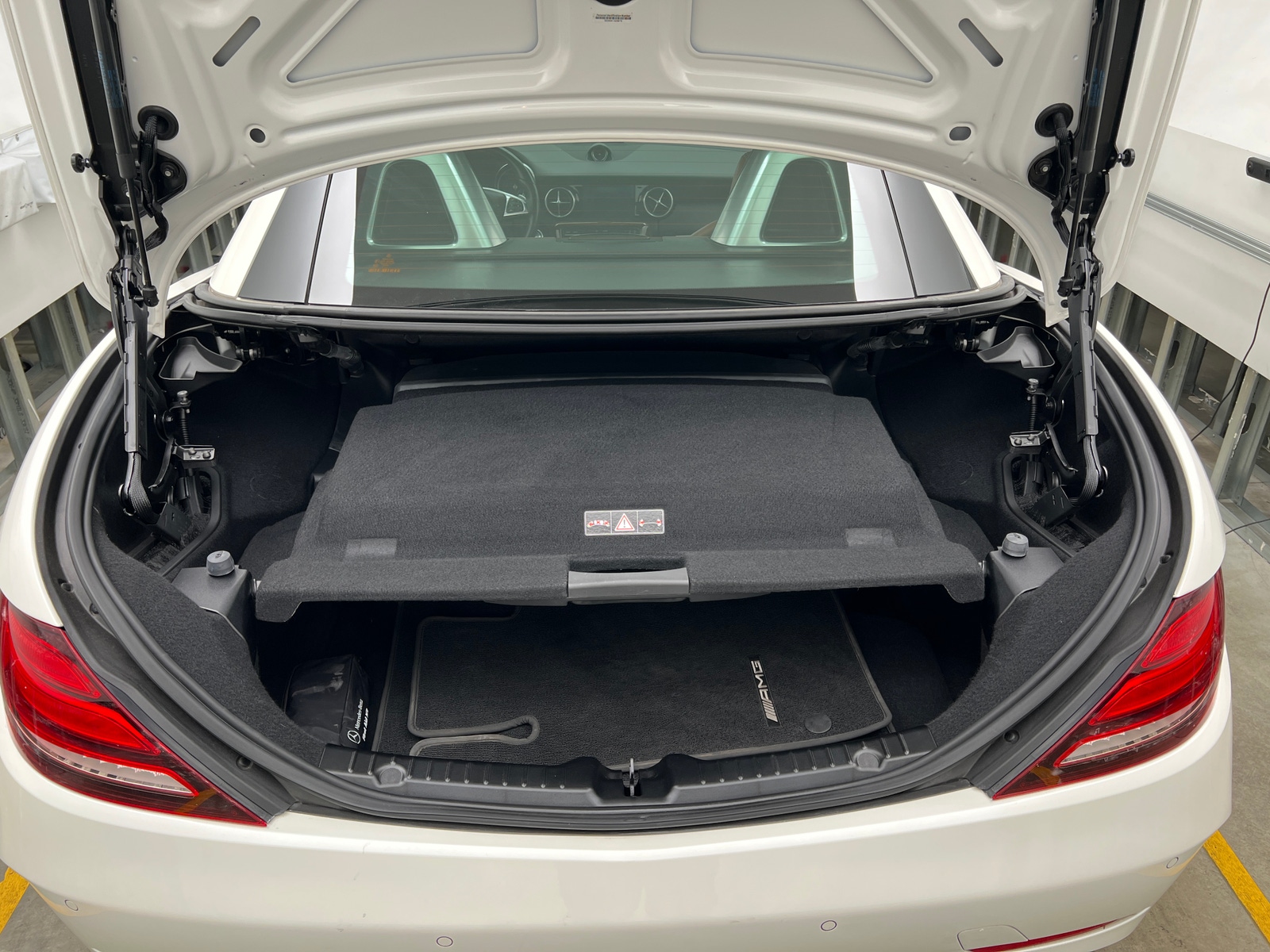 Thumbnail: 2018 Mercedes-Benz SLC - 6