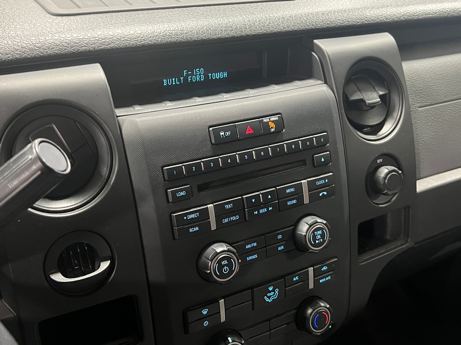 Thumbnail: 2013 Ford Econoline - 4