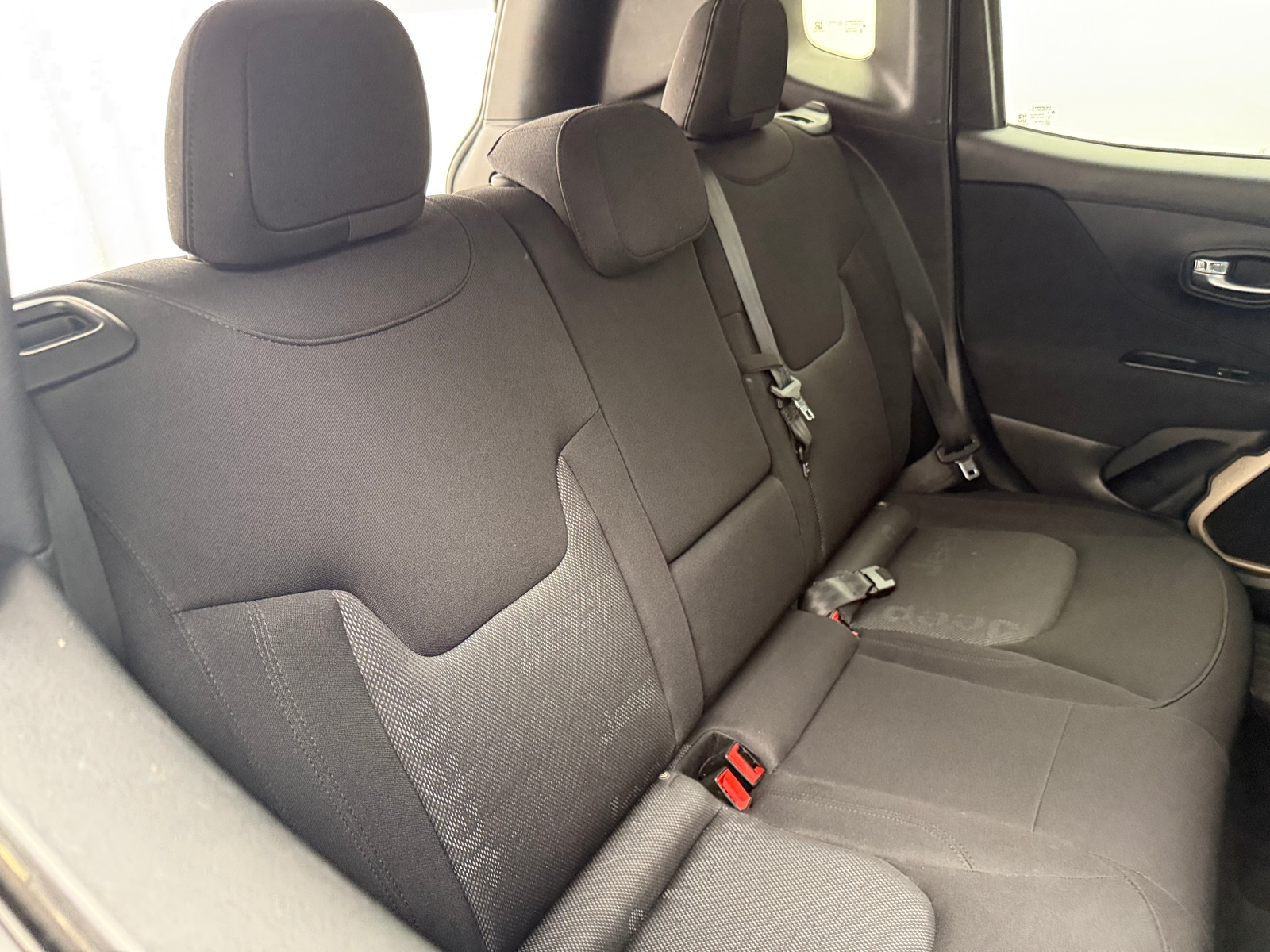 Thumbnail: 2017 Jeep Renegade - 6