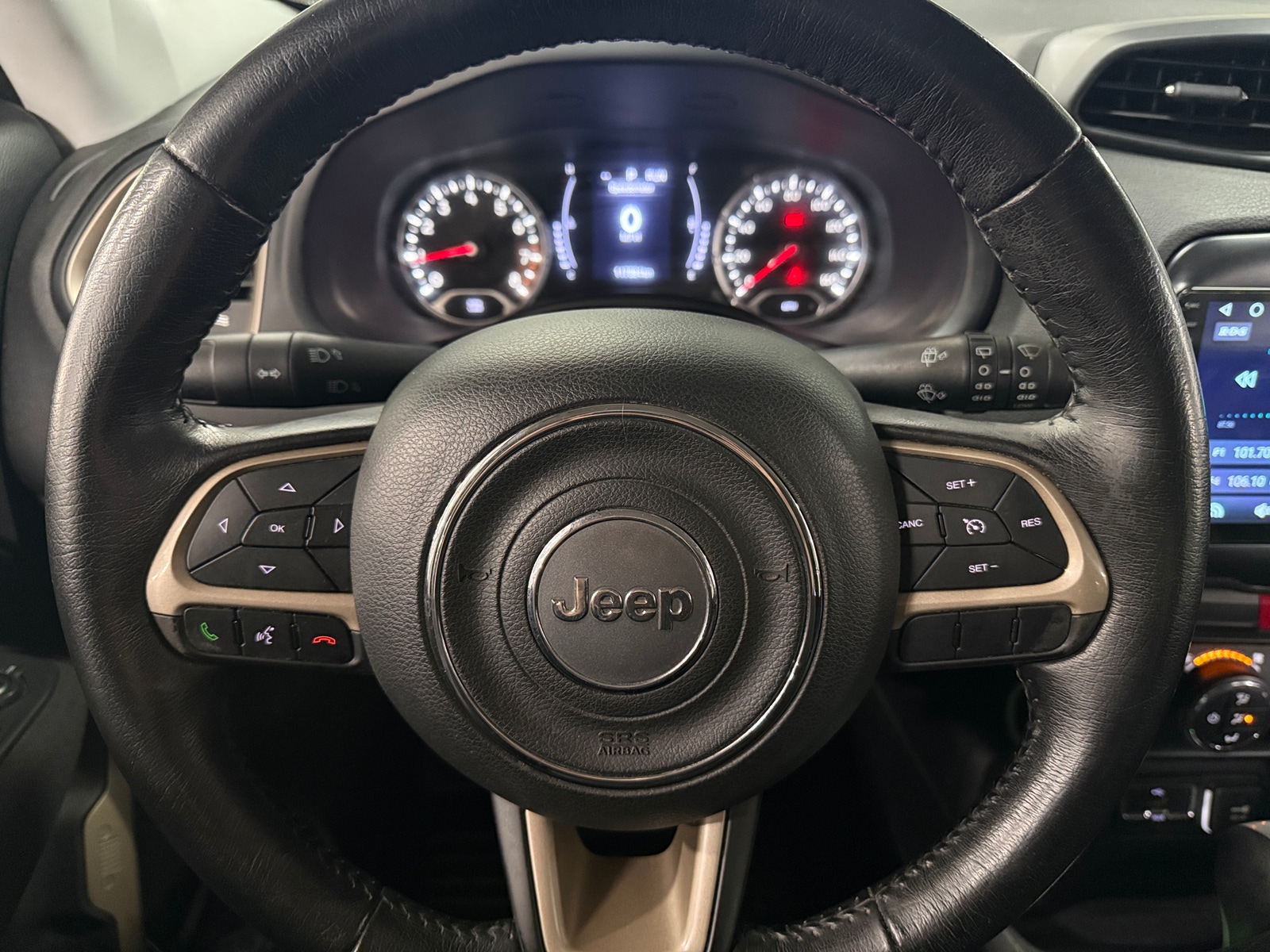 Thumbnail: 2017 Jeep Renegade - 5