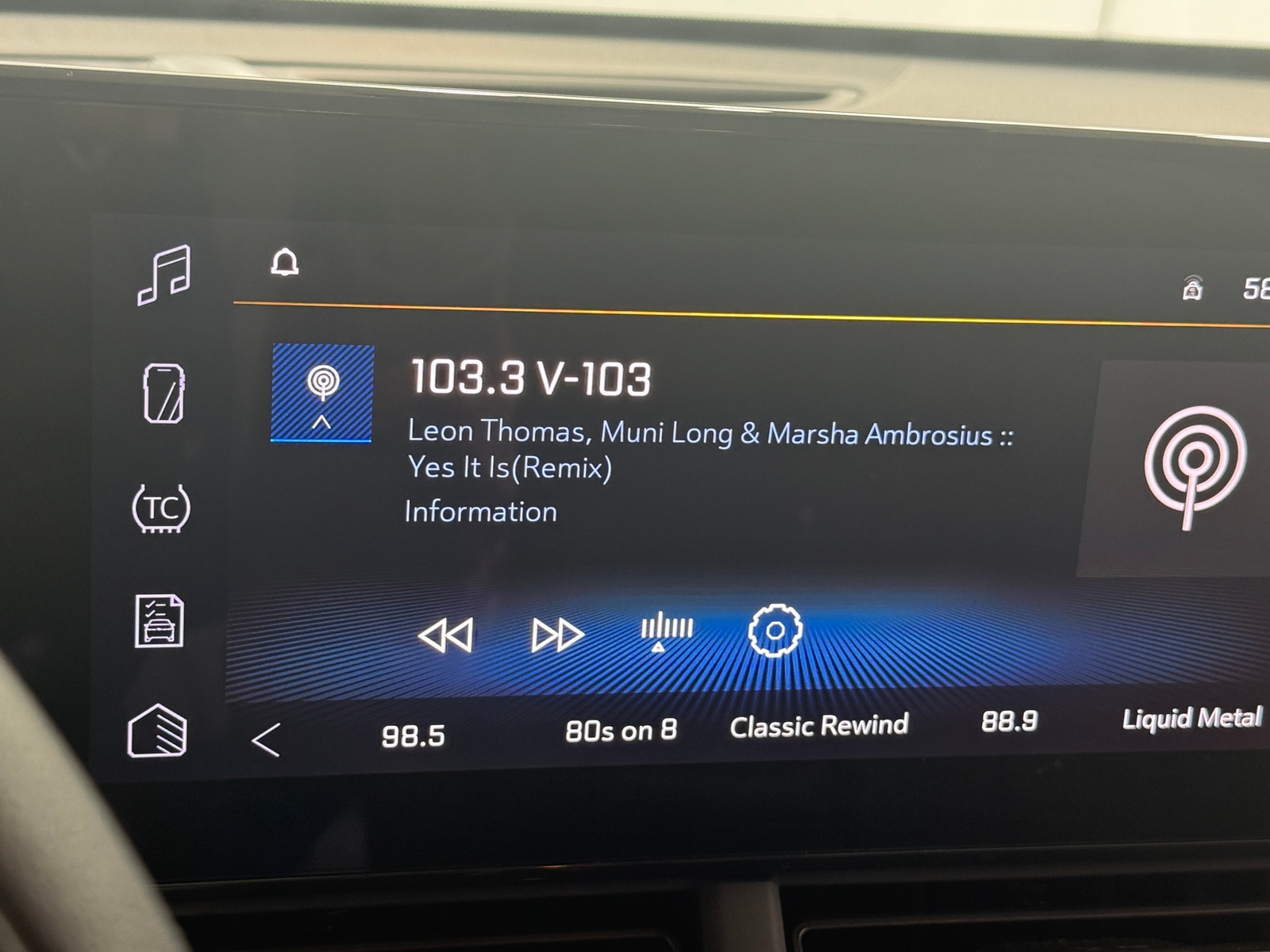 Thumbnail: 2025 Chevrolet Trax - 4