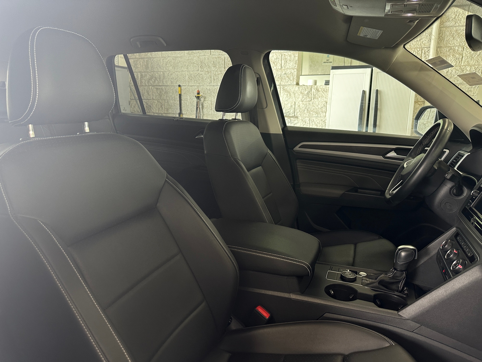 Thumbnail: 2023 Volkswagen Atlas - 2