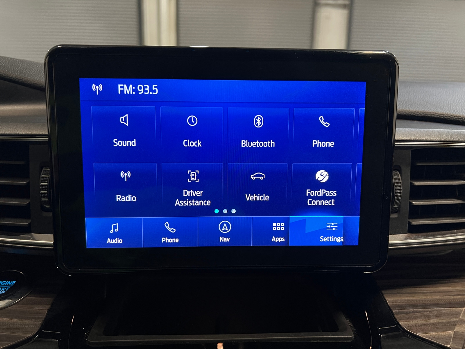 Thumbnail: 2023 Ford Explorer - 3