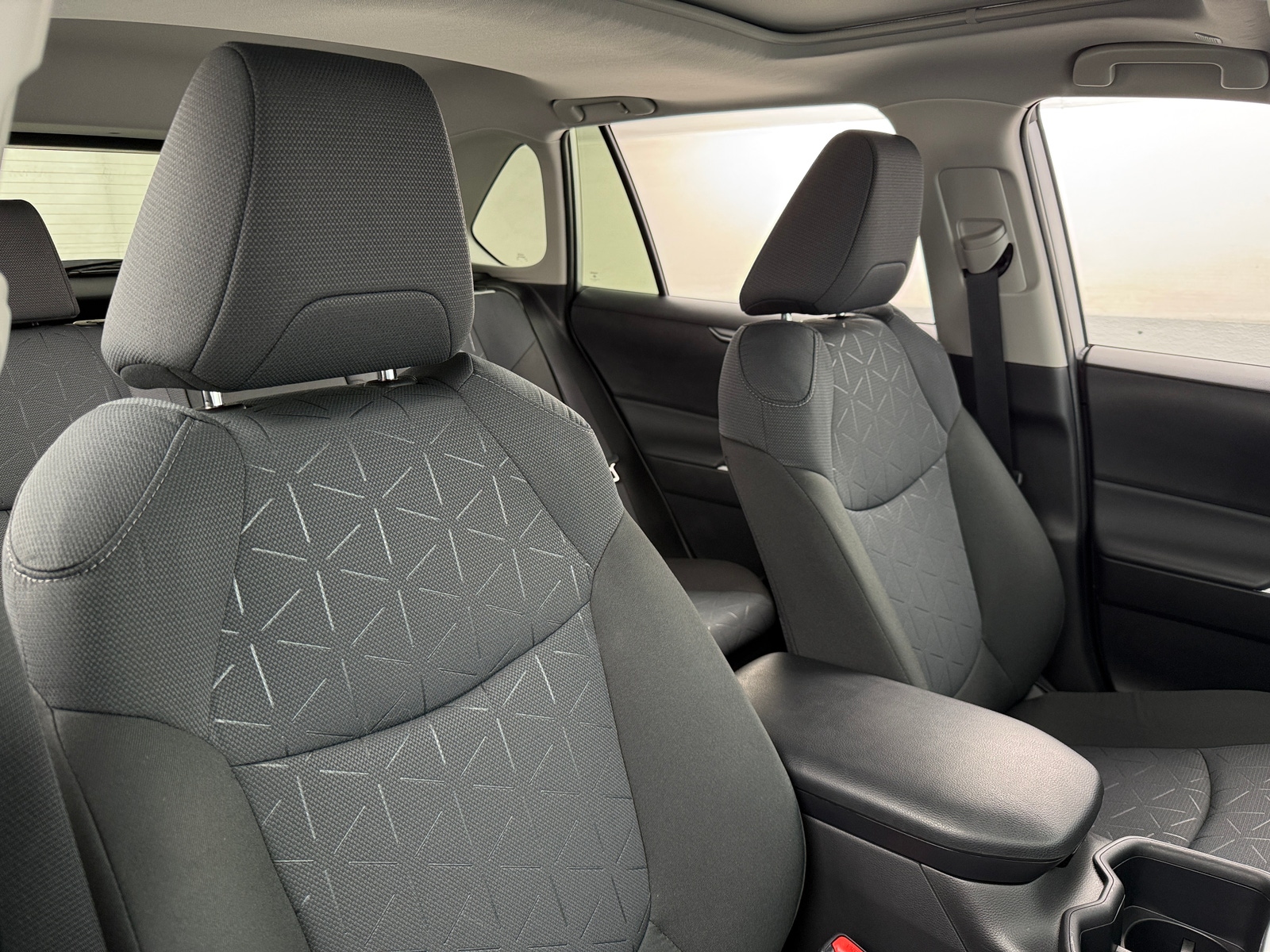 Thumbnail: 2025 Toyota RAV4 - 2