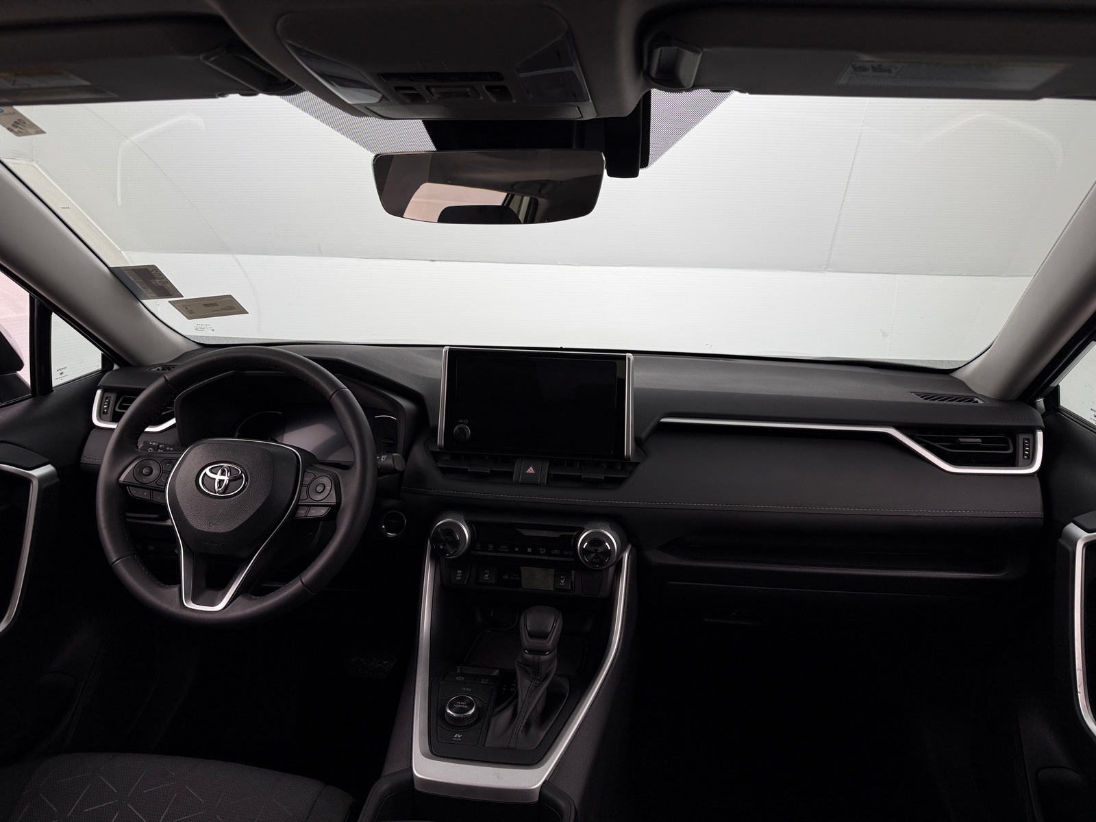 Thumbnail: 2025 Toyota RAV4 - 3