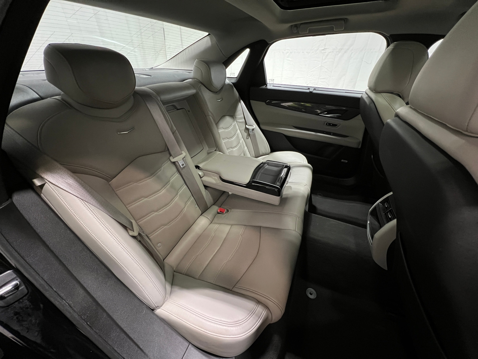 Thumbnail: 2018 Cadillac CT6 - 5