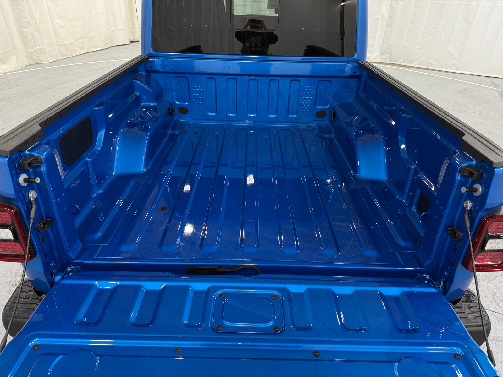 Thumbnail: 2026 Jeep Gladiator - 7