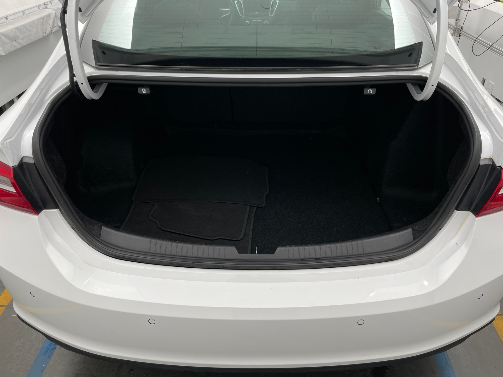 Thumbnail: 2024 Chevrolet Malibu - 7