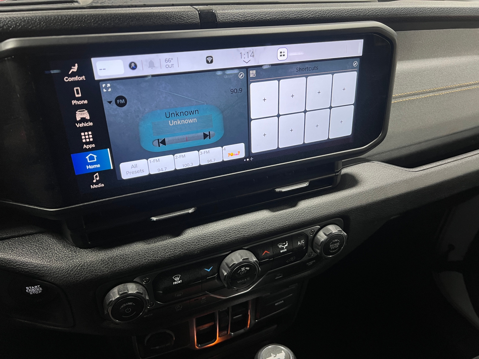 Thumbnail: 2025 Jeep Wrangler - 4