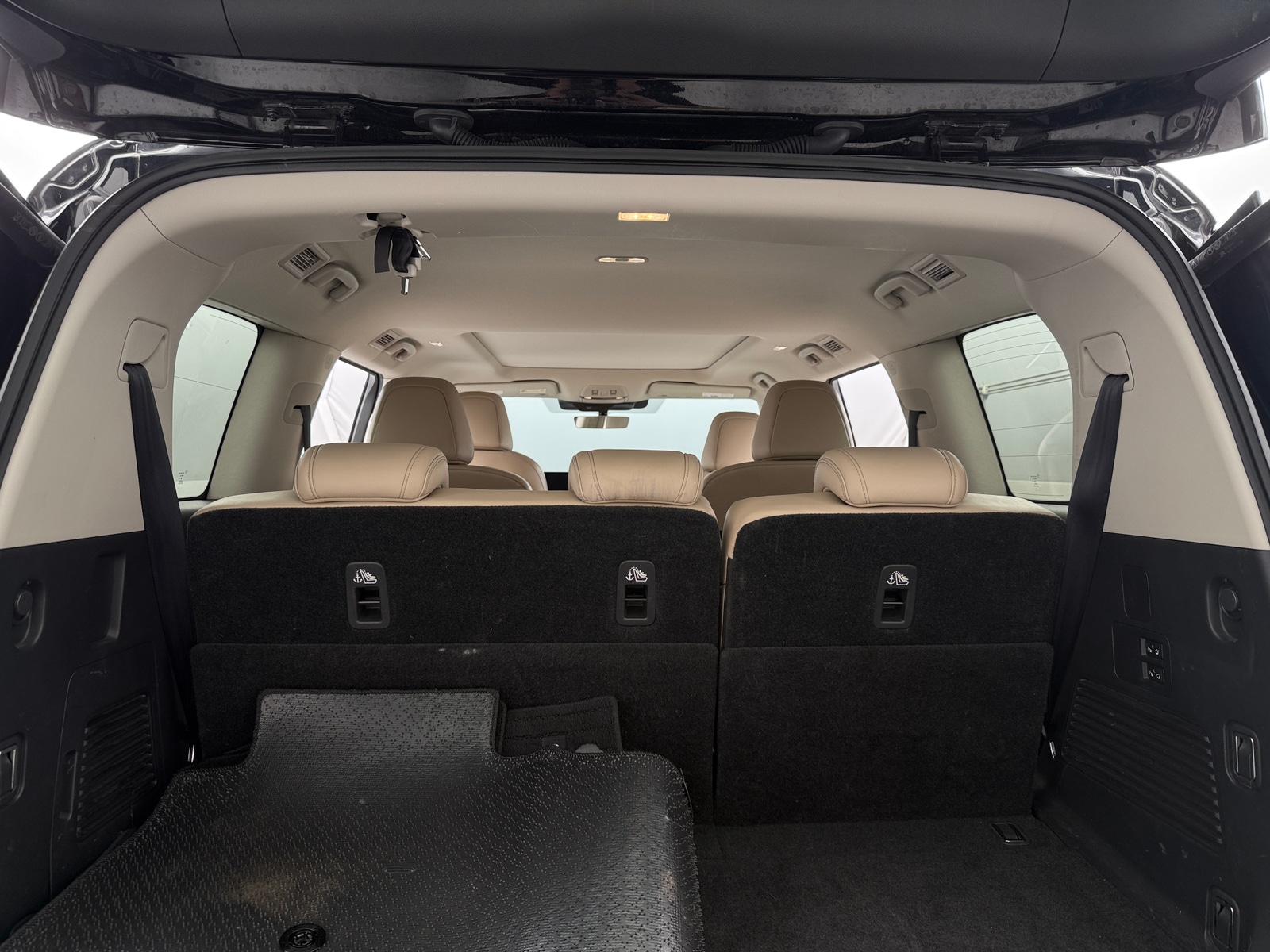 Thumbnail: 2025 INFINITI QX80 - 6