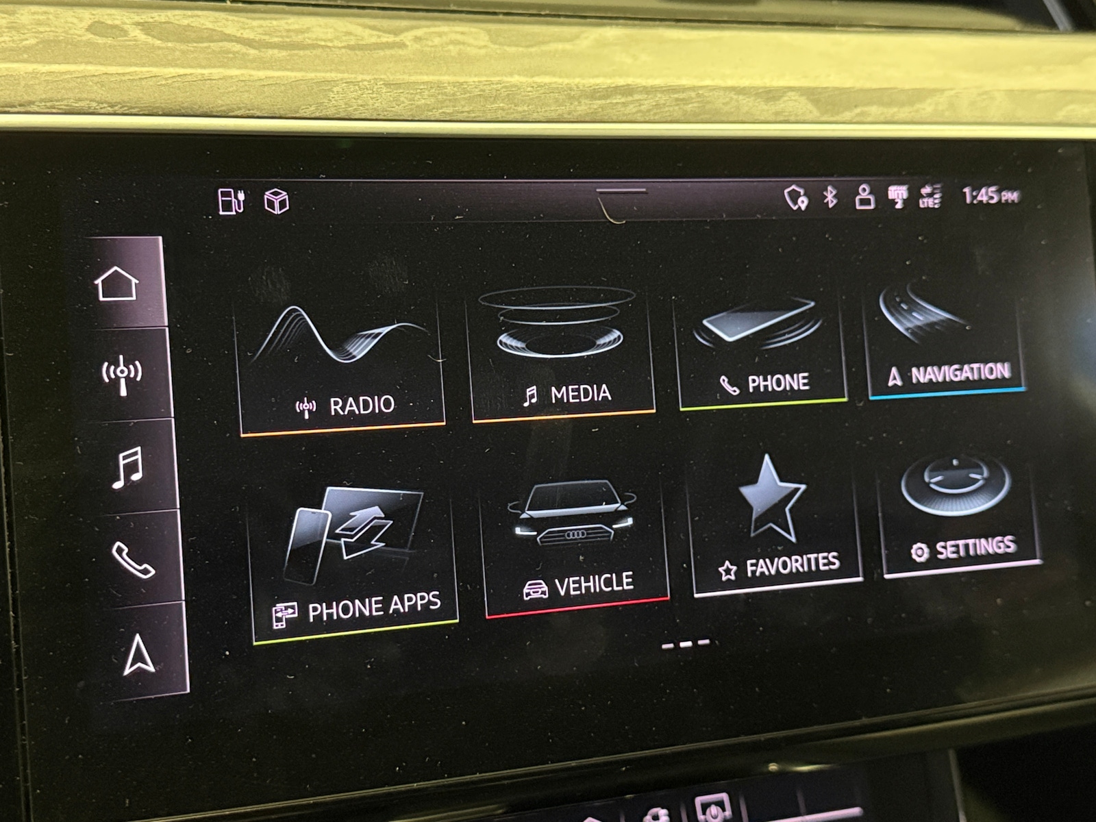 Thumbnail: 2021 Audi e-tron - 3