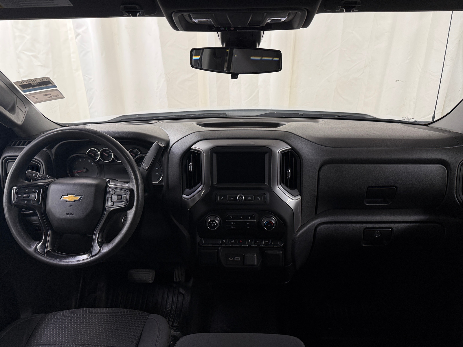 Thumbnail: 2022 Chevrolet Silverado 1500 - 3
