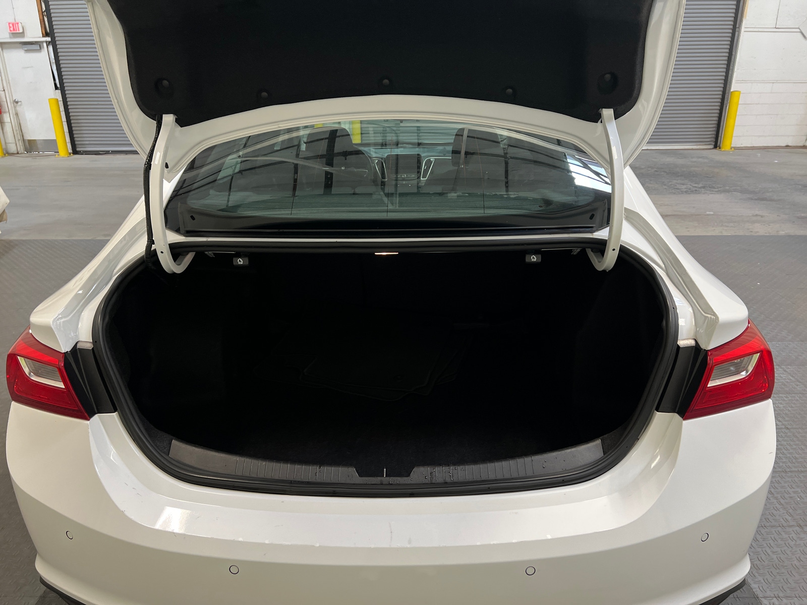 Thumbnail: 2024 Chevrolet Malibu - 7