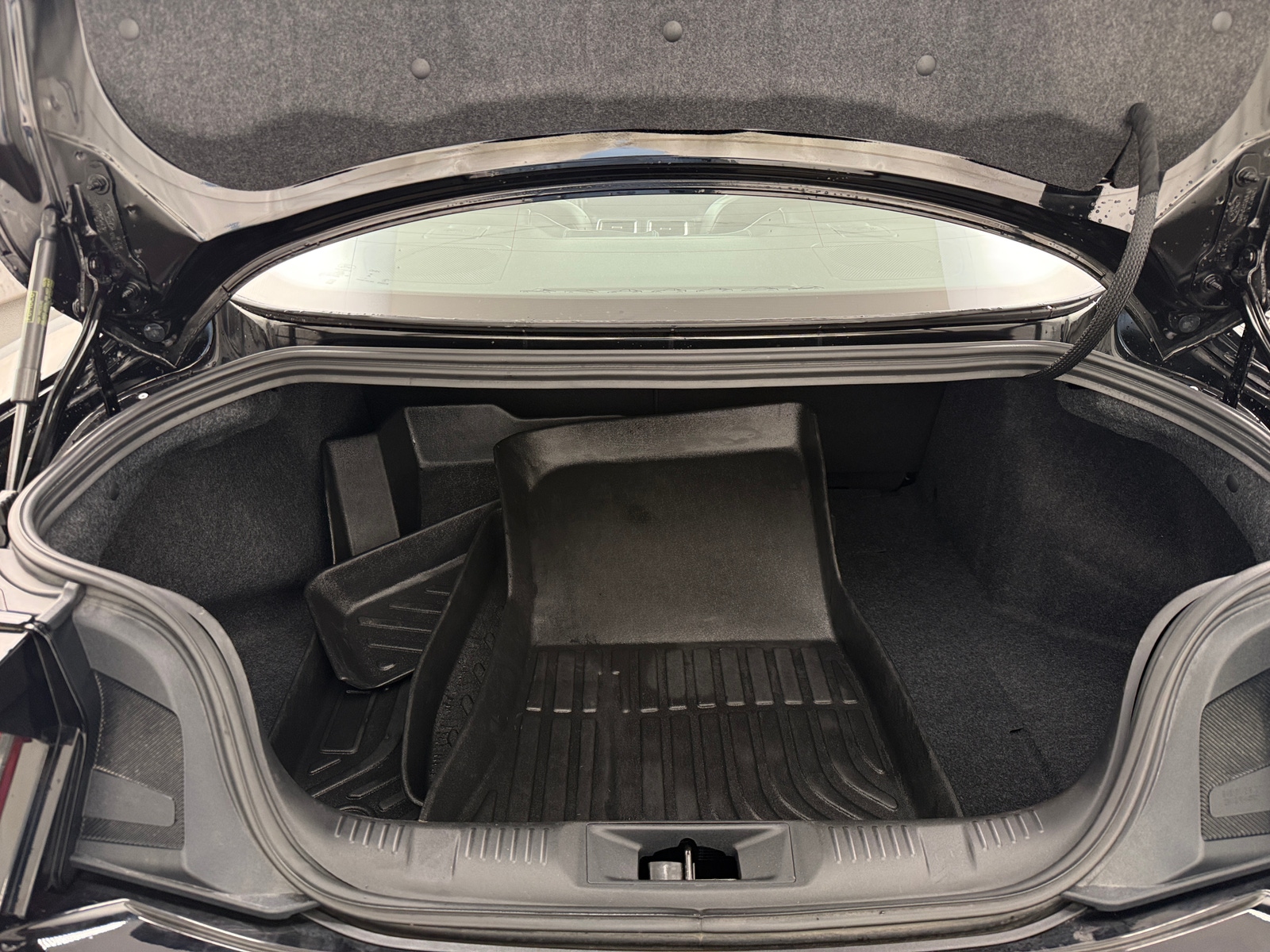 Thumbnail: 2025 Ford Mustang - 4