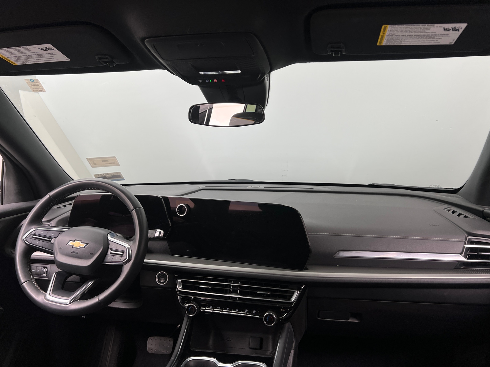 Thumbnail: 2024 Chevrolet Traverse - 3