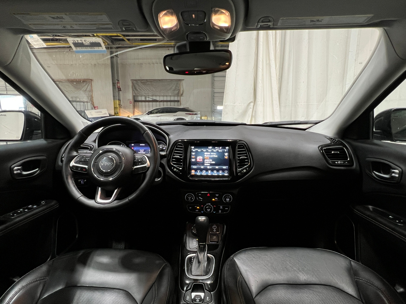 Thumbnail: 2018 Jeep Compass - 2