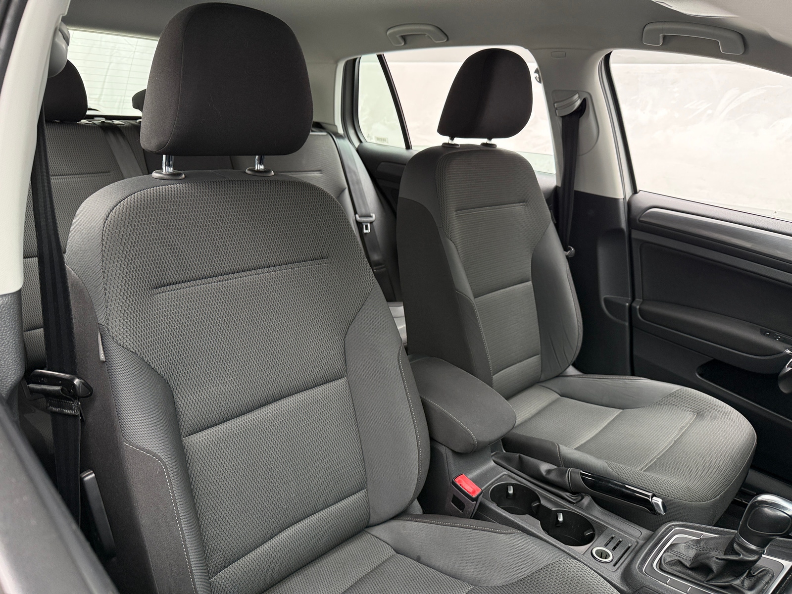 Thumbnail: 2018 Volkswagen Golf - 2