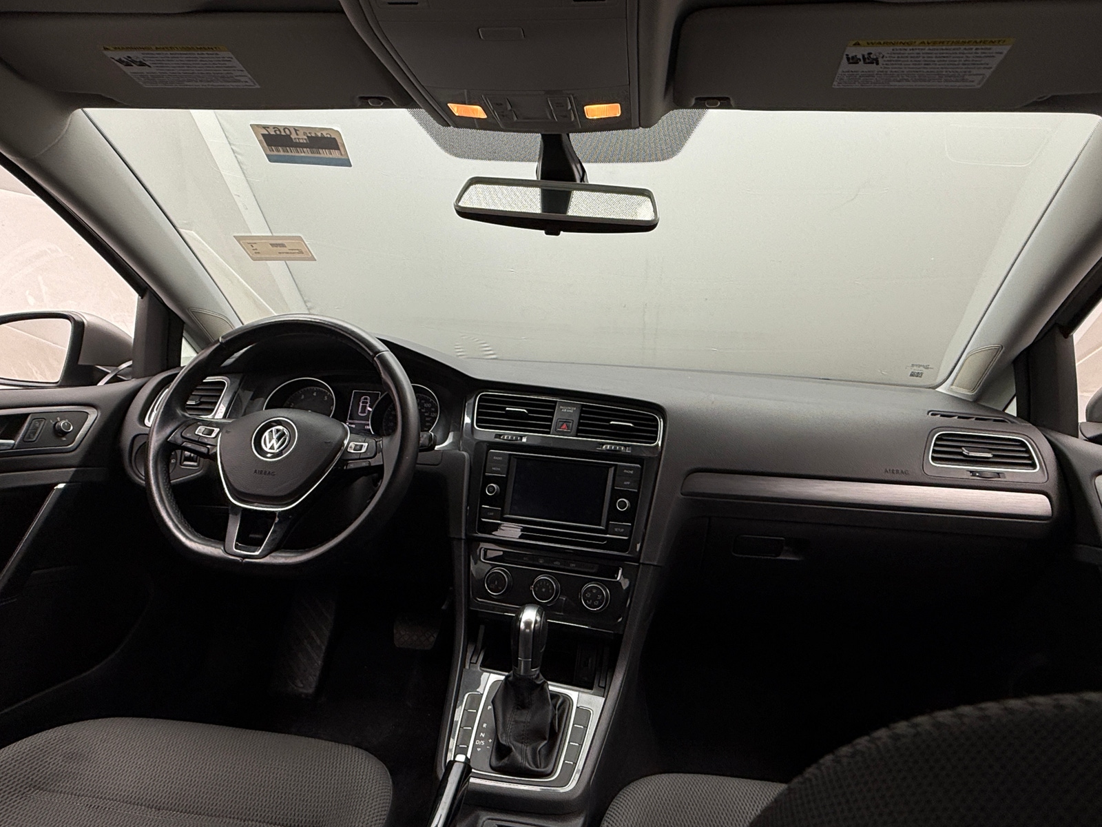 Thumbnail: 2018 Volkswagen Golf - 3