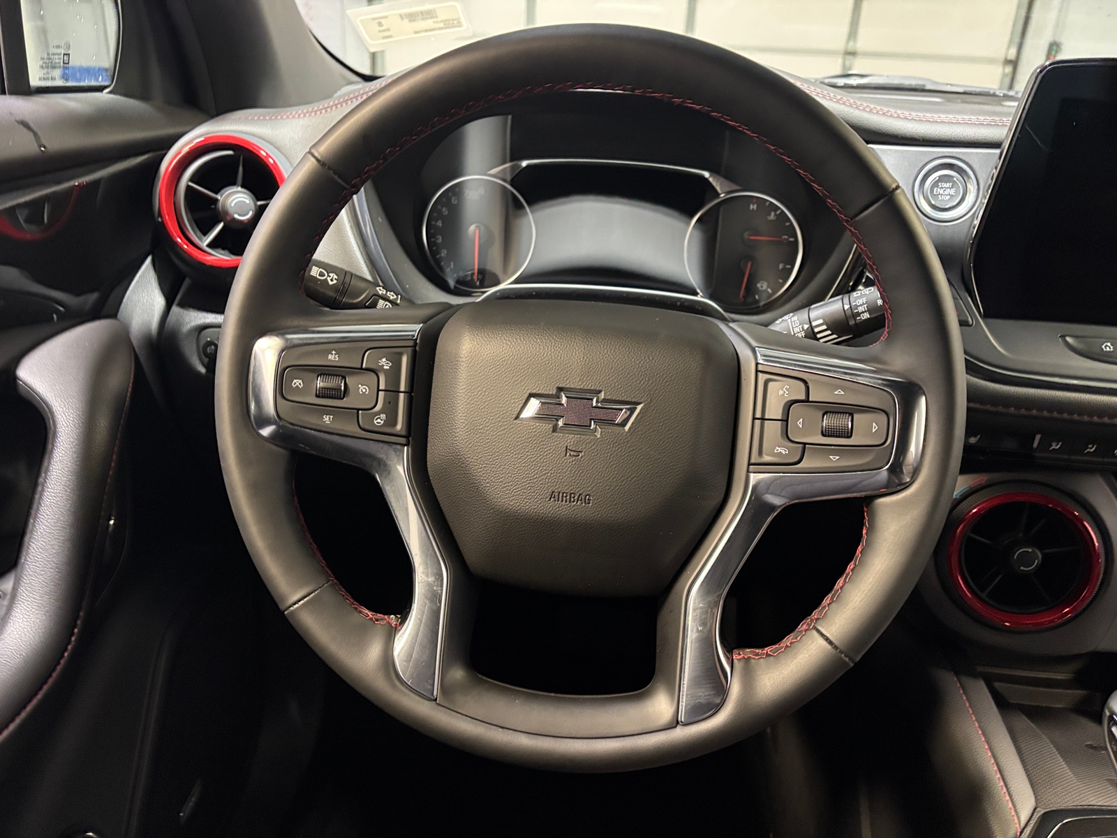 Thumbnail: 2025 Chevrolet Blazer - 4