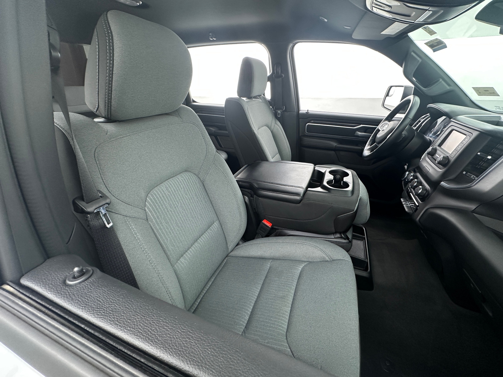 Thumbnail: 2024 RAM 1500 - 2