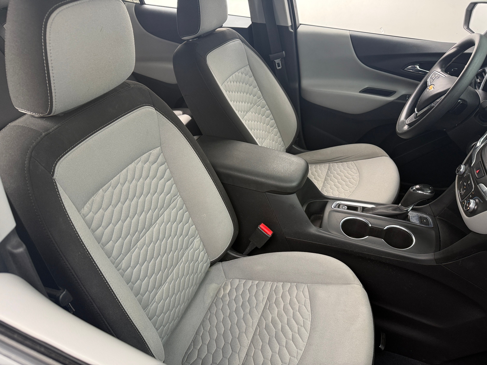 Thumbnail: 2021 Chevrolet Equinox - 2