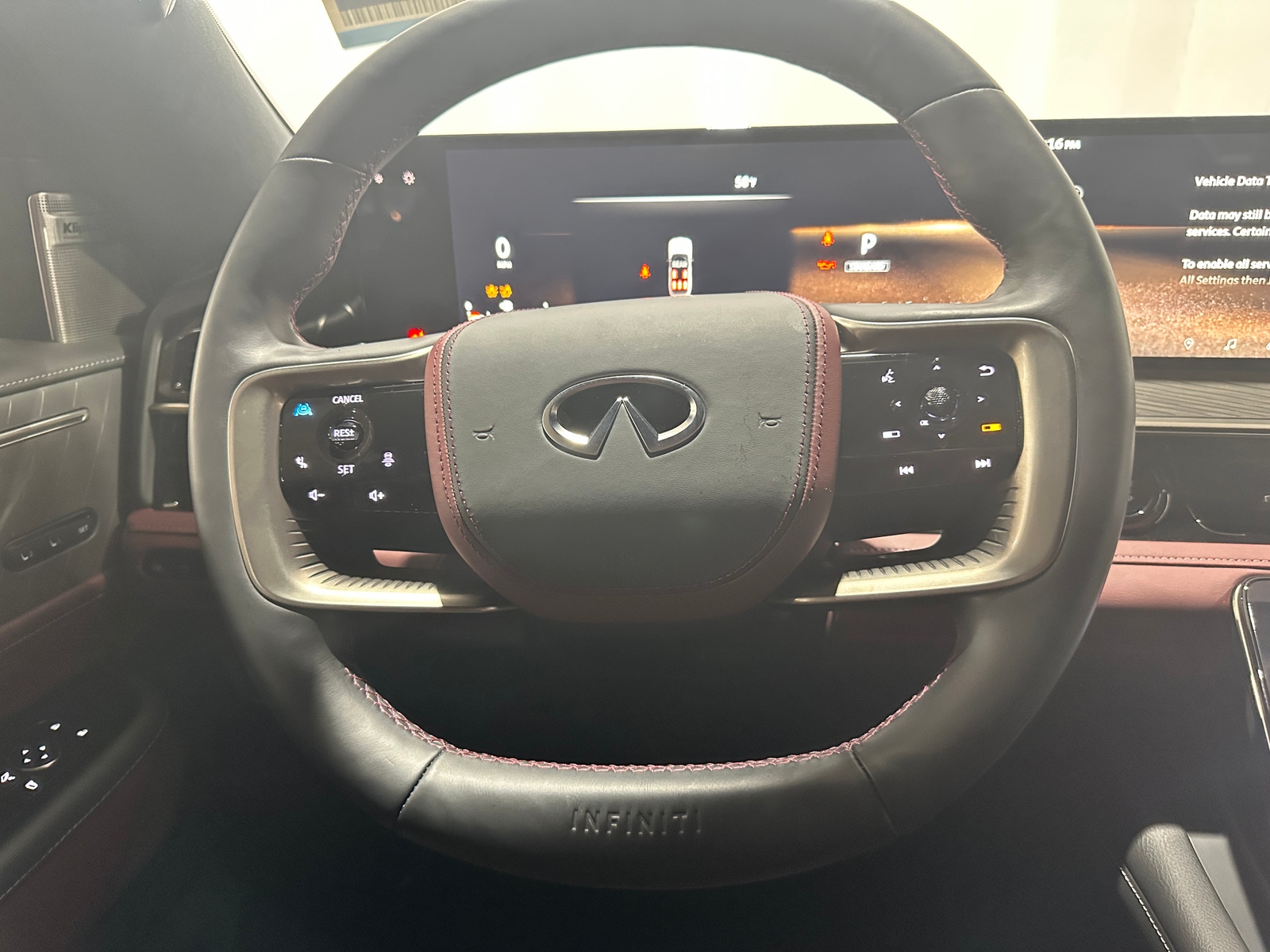 Thumbnail: 2025 INFINITI QX80 - 4