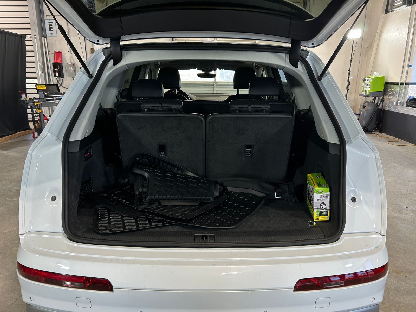 Thumbnail: 2017 Audi Q7 - 6