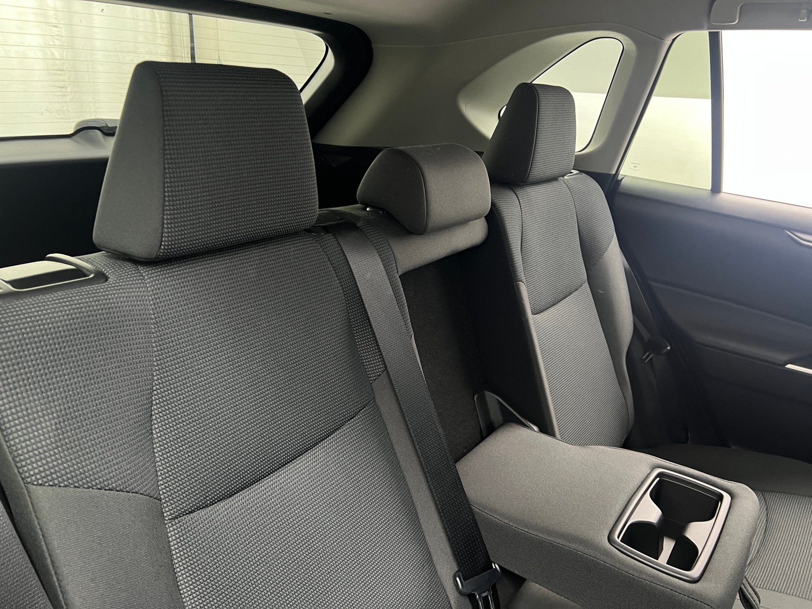 Thumbnail: 2022 Toyota RAV4 - 6