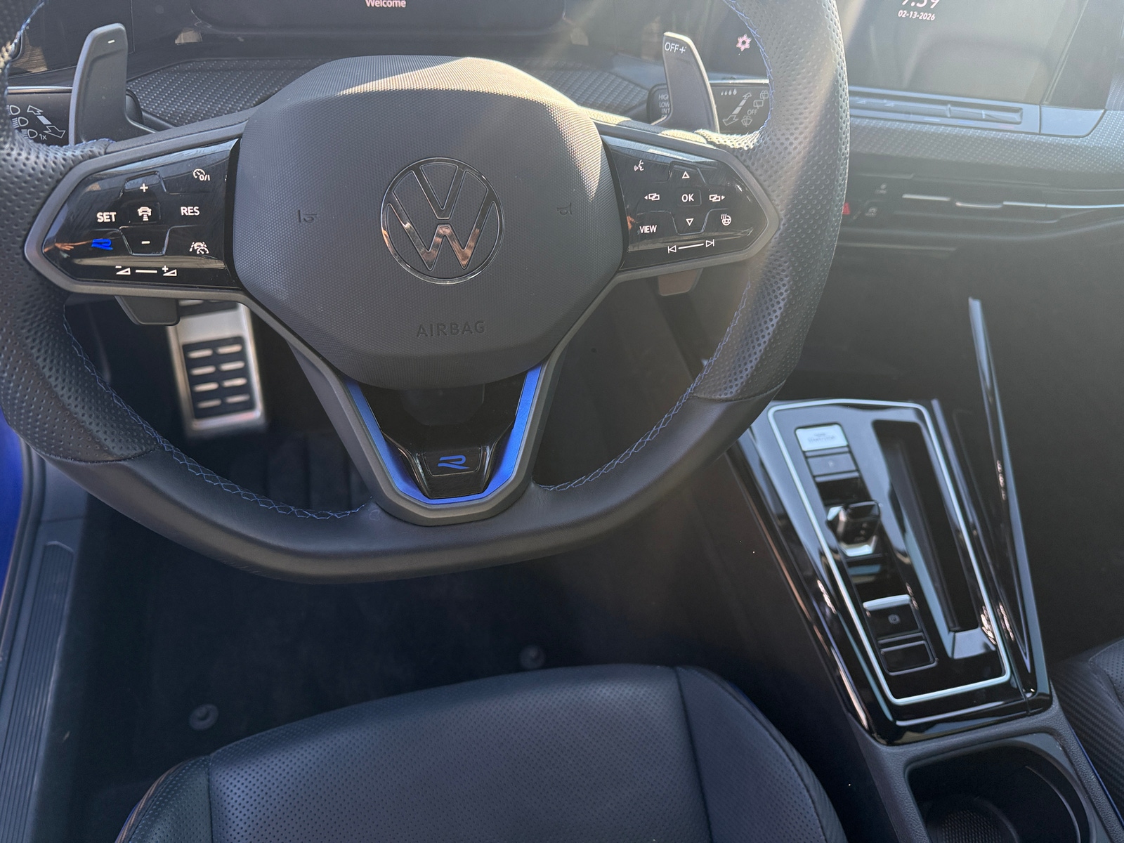 Thumbnail: 2024 Volkswagen Golf - 4