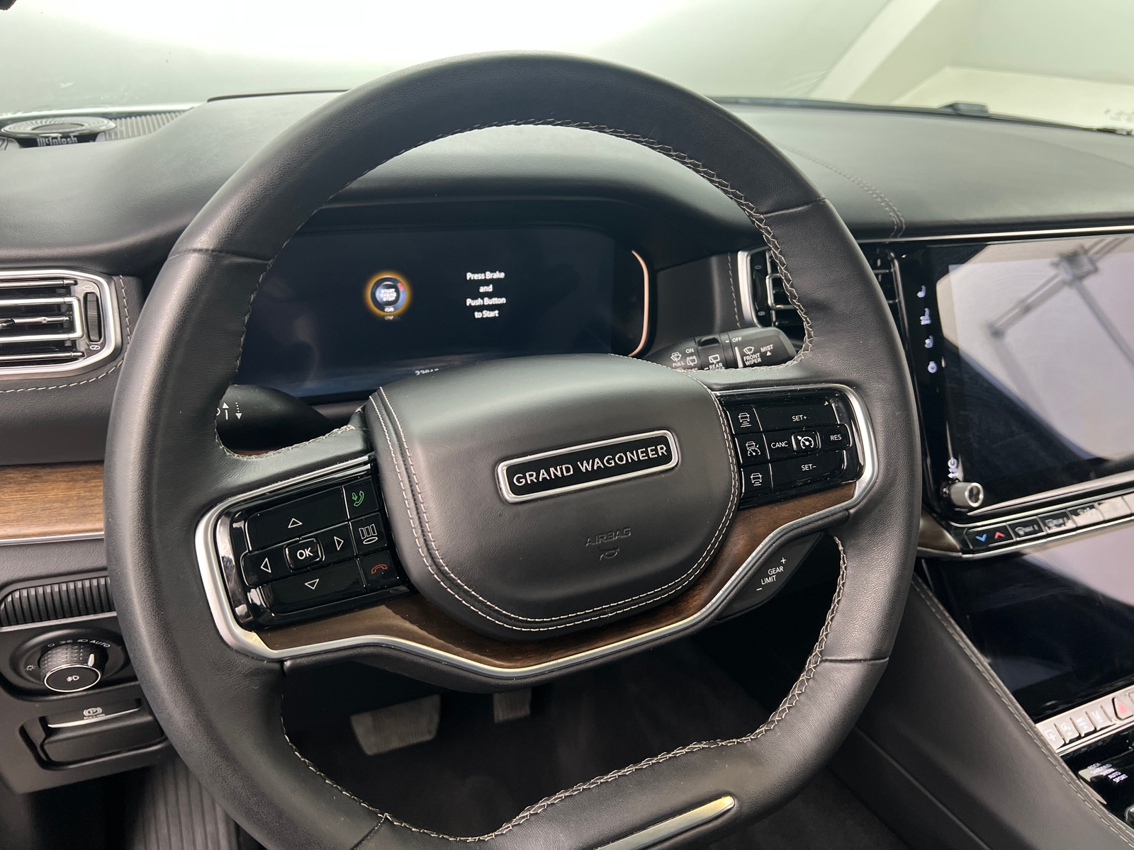 Thumbnail: 2023 Jeep Grand Wagoneer L - 4