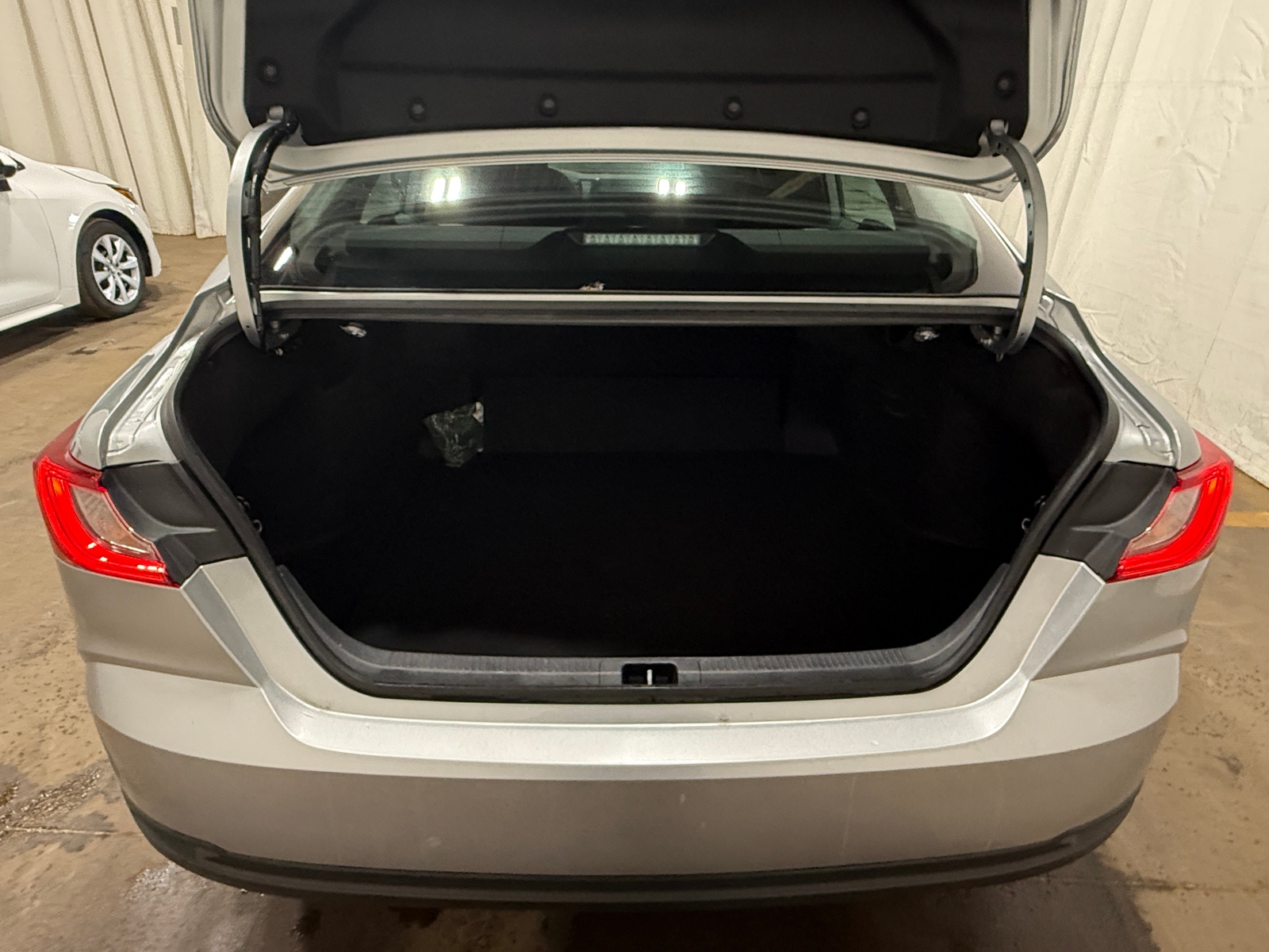 Thumbnail: 2025 Toyota Camry - 7