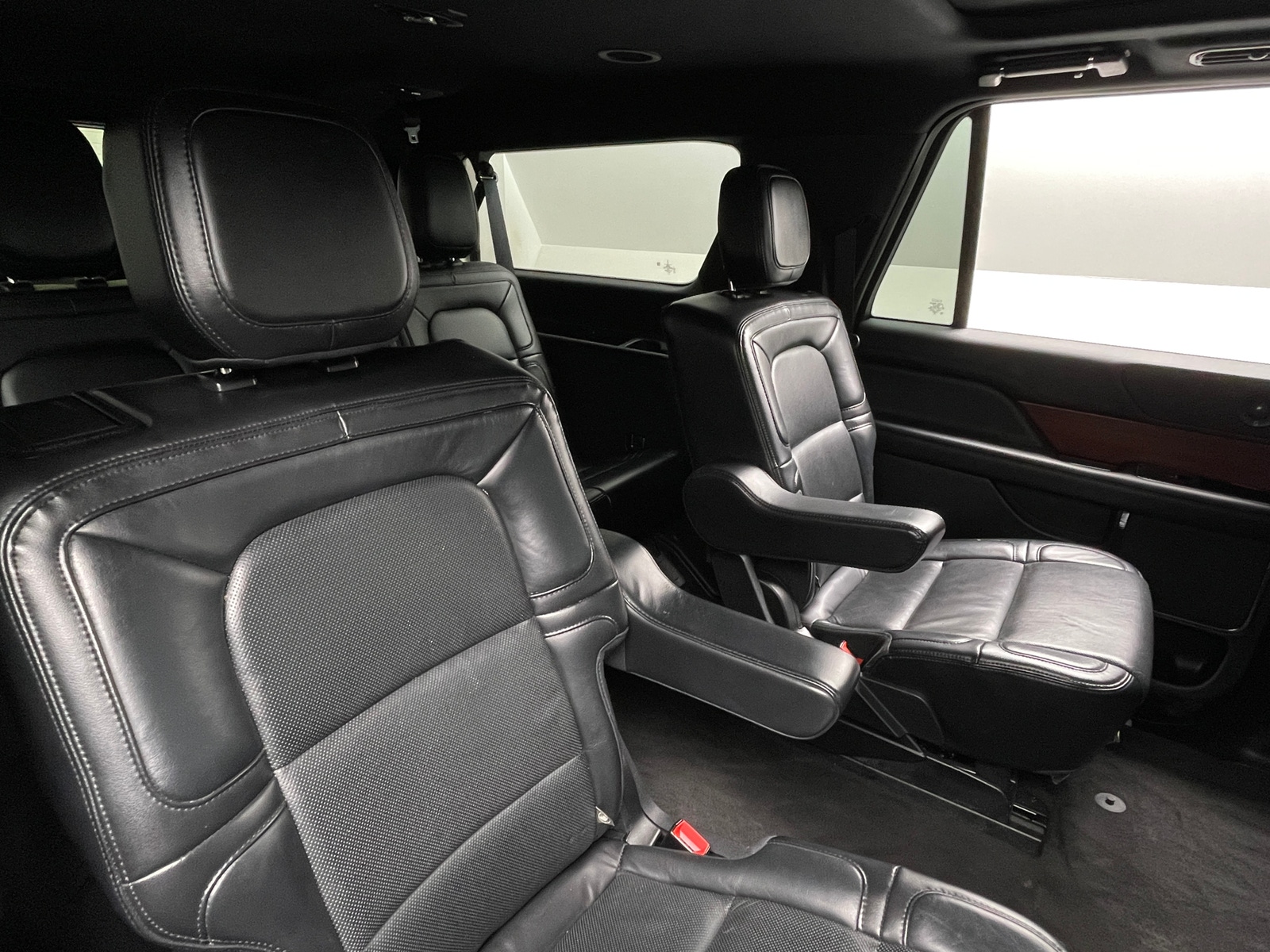 Thumbnail: 2021 Lincoln Navigator L - 5