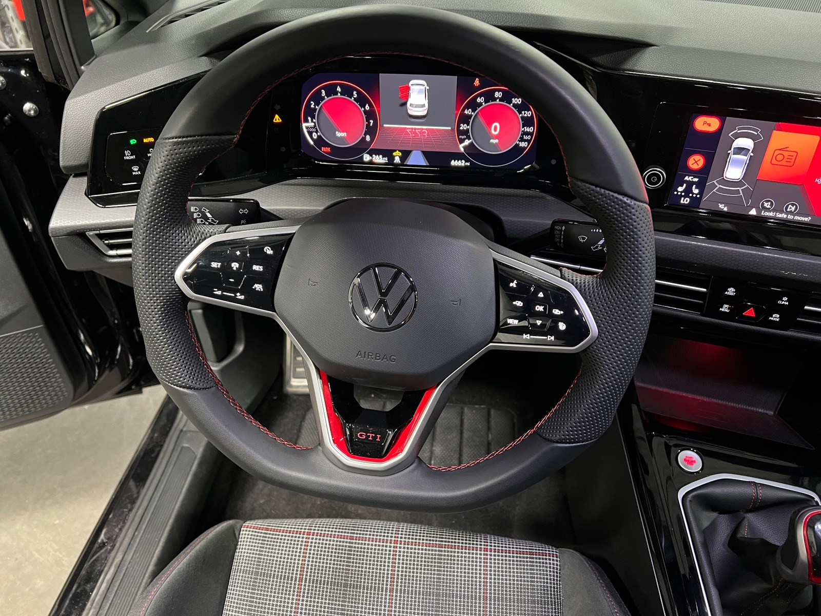 Thumbnail: 2024 Volkswagen Golf - 5