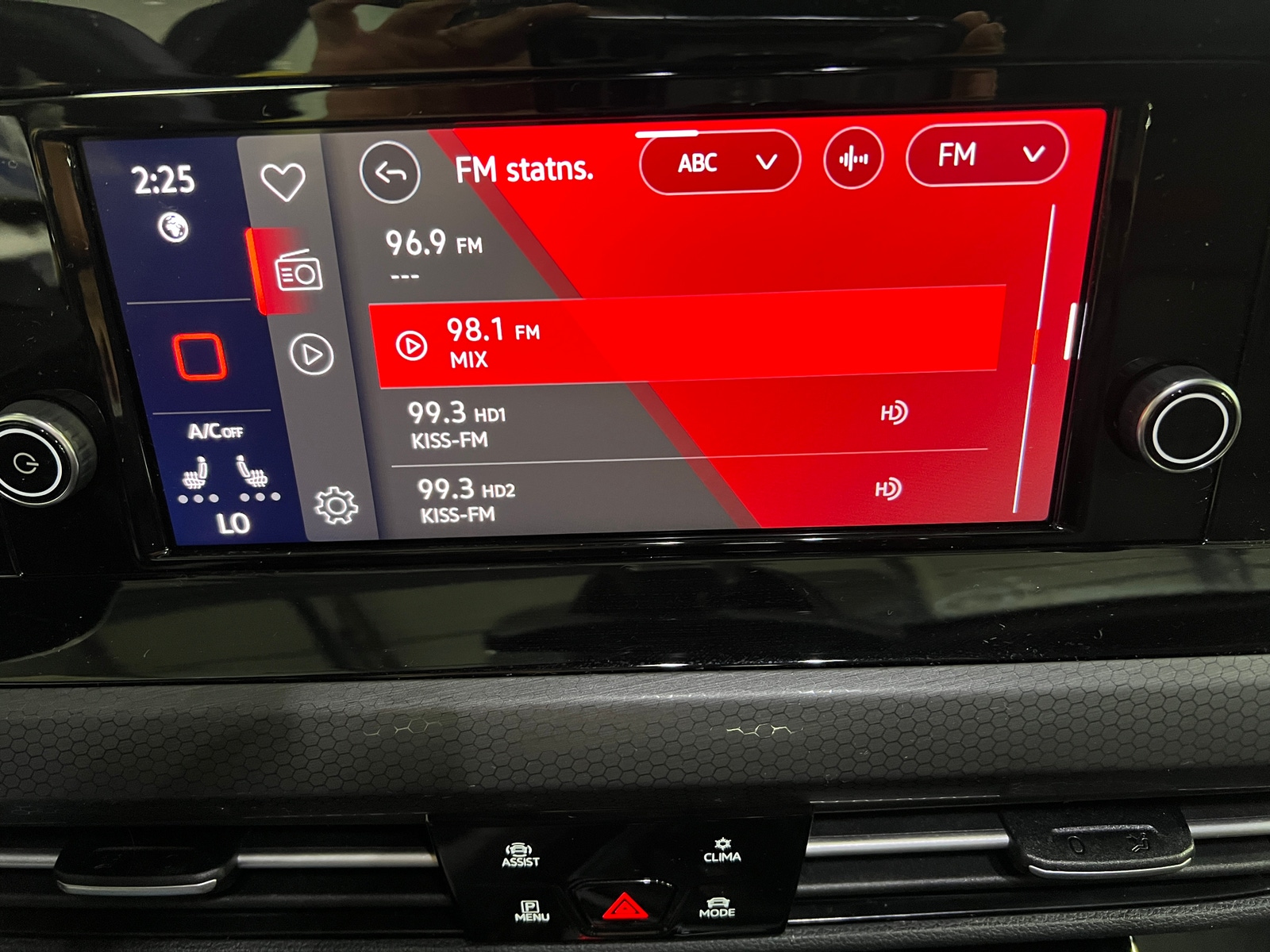 Thumbnail: 2024 Volkswagen Golf - 4