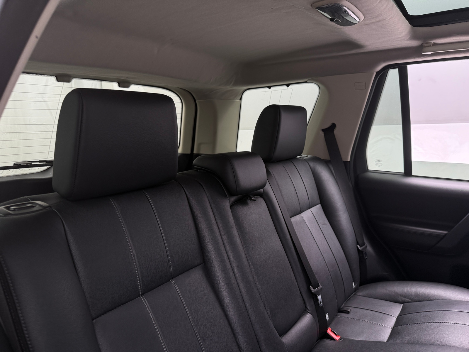 Thumbnail: 2013 Land Rover LR2 - 5