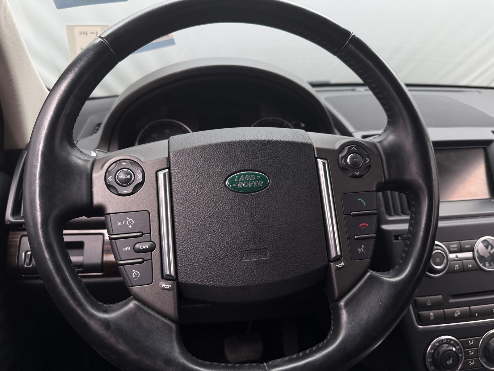 Thumbnail: 2013 Land Rover LR2 - 4