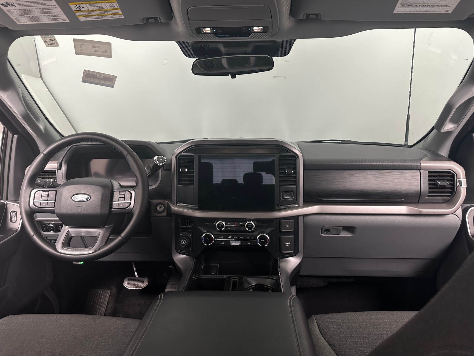 Thumbnail: 2025 Ford Econoline - 3