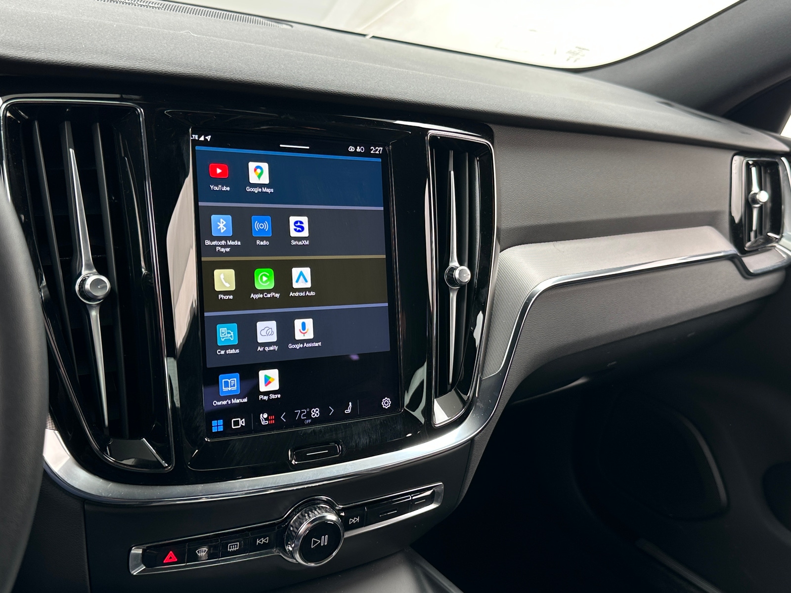 Thumbnail: 2024 Volvo S60 - 3