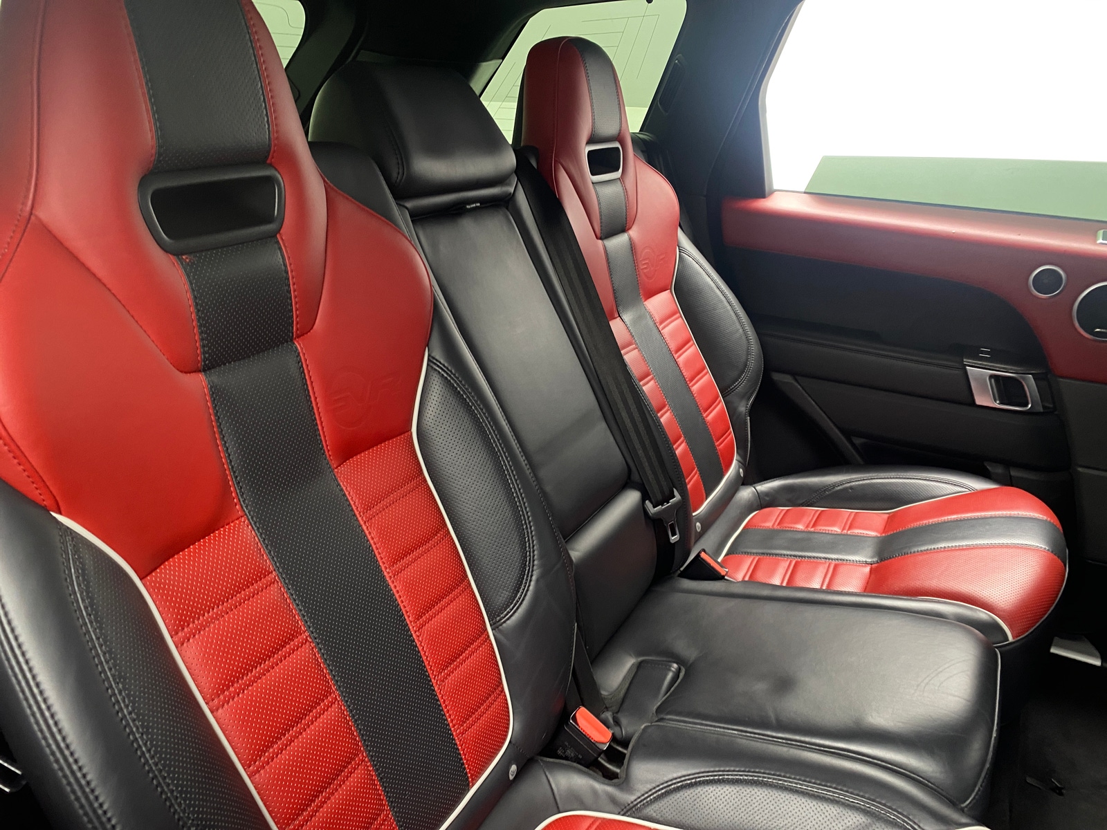 Thumbnail: 2017 Land Rover Range Rover Sport - 5