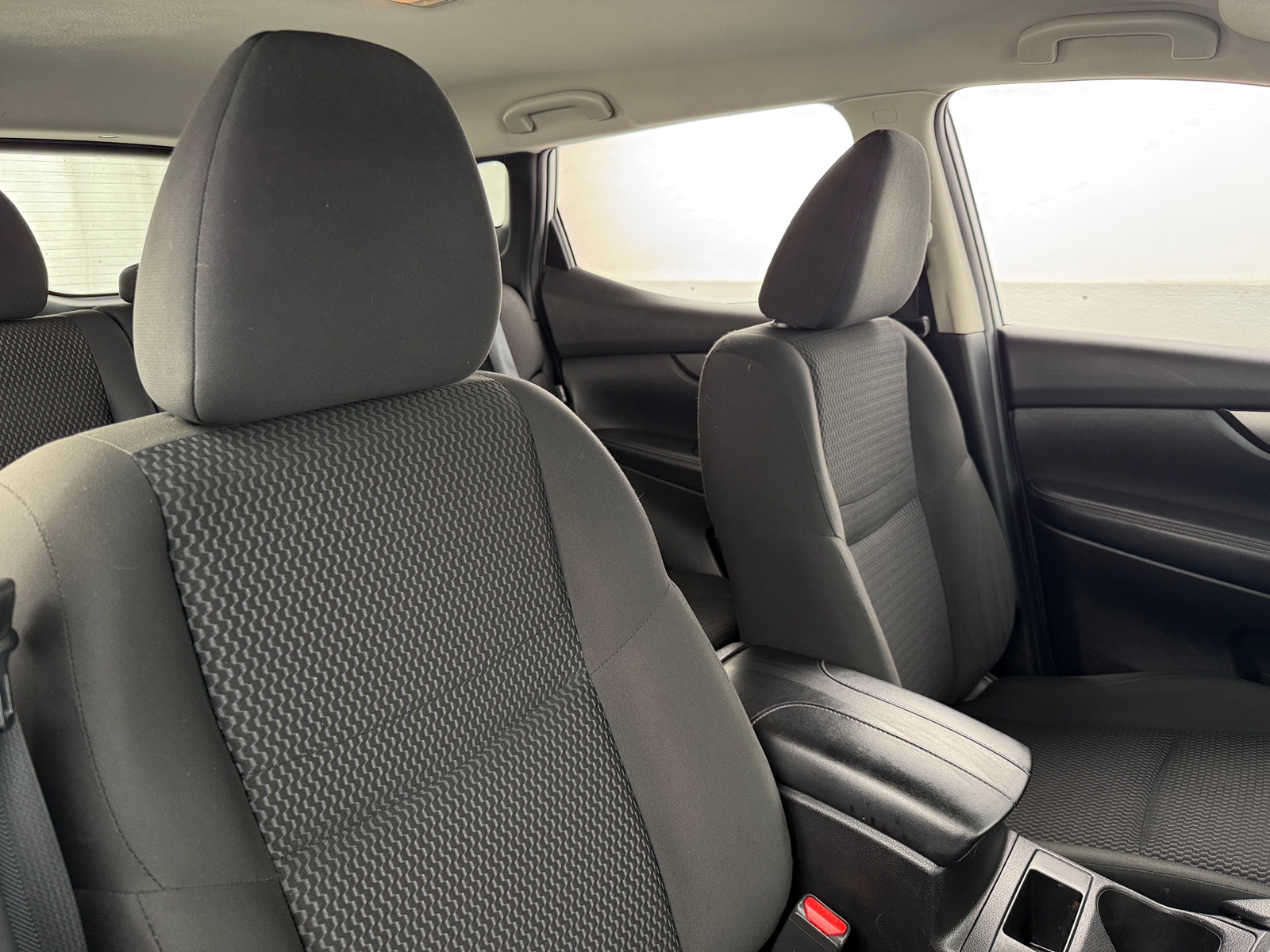 Thumbnail: 2022 Nissan Rogue Sport - 2