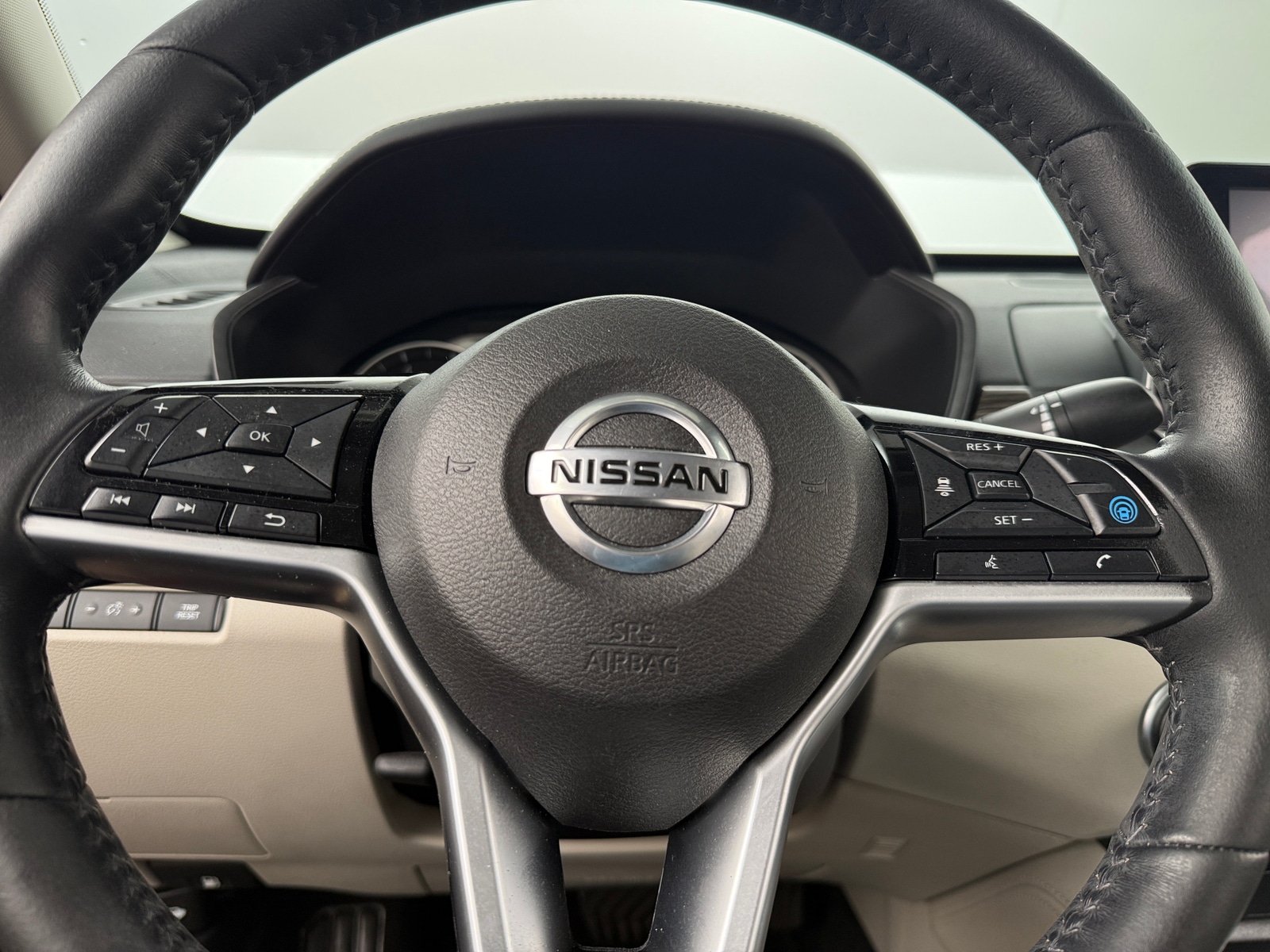 Thumbnail: 2019 Nissan Altima - 4