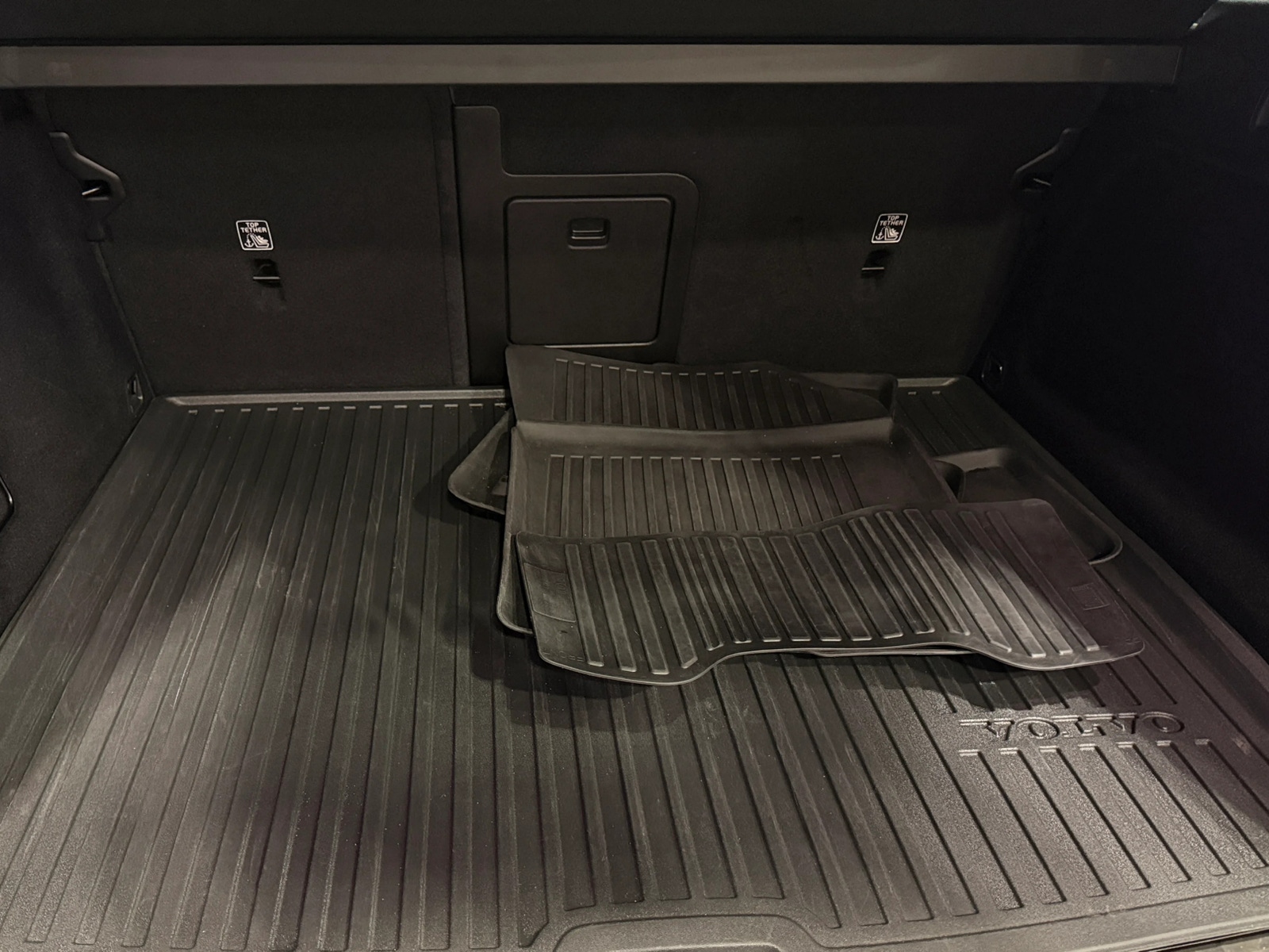 Thumbnail: 2022 Volvo XC60 - 6